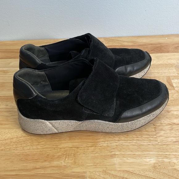 Vince Gage Suede Sneakers - Picture 2 of 12